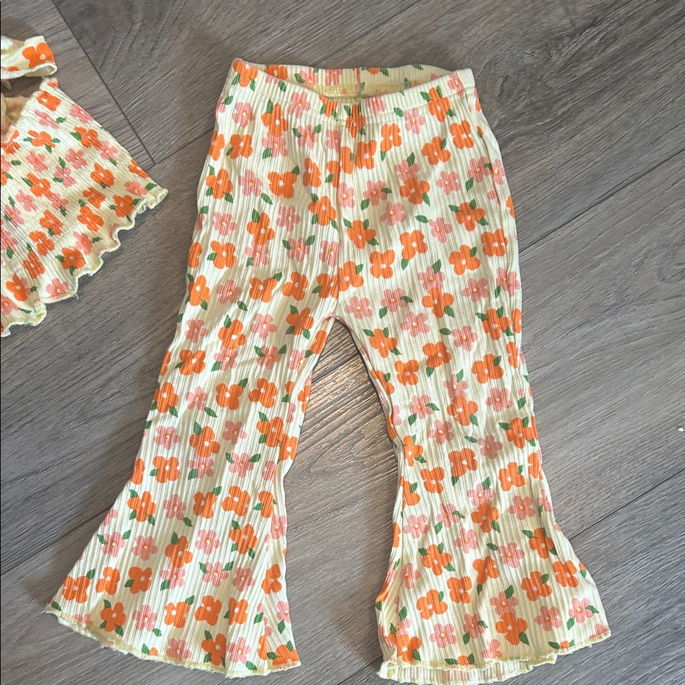 Floral Two-Piece ribbed Set with Orange and Cream Size 3-4T - Picture 4 of 8